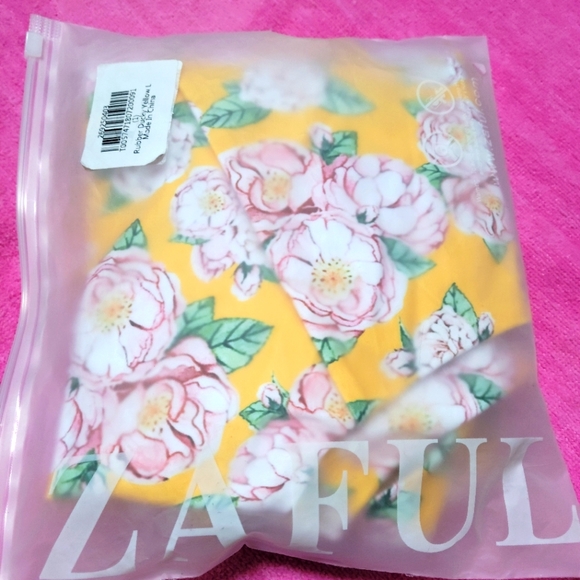 Womans High Hip Cheeky One Piece - Picture 2 of 6